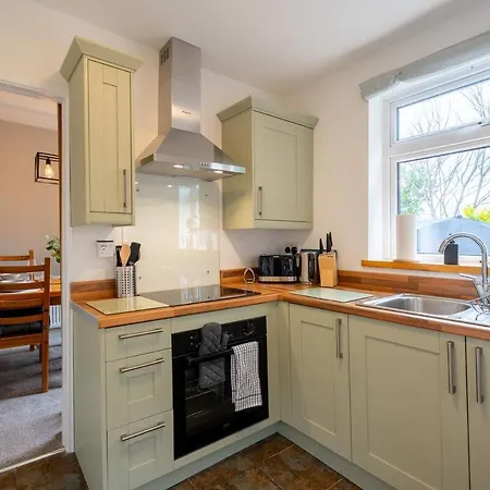 Prime Headingley Location Perfect For Large Groups Holiday home Leeds (West Yorkshire)